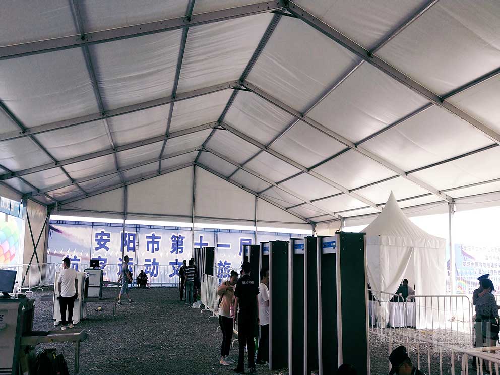 活動(dòng)現(xiàn)場租賃華熠安檢門做好安全保障