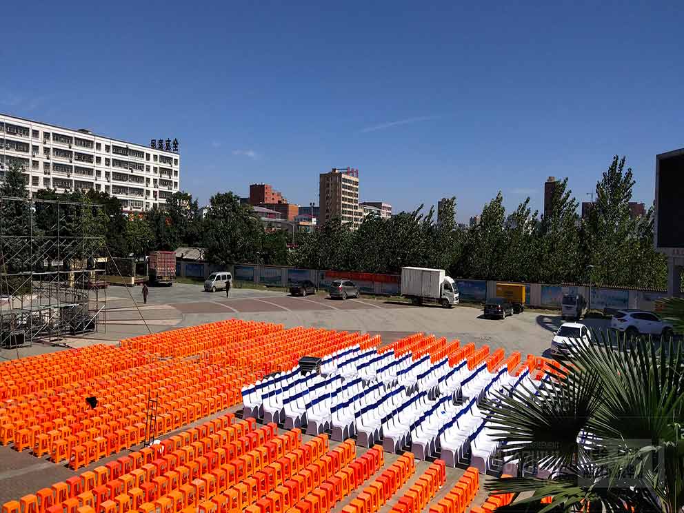 魯山集團聯(lián)誼會租賃華熠塑料方凳