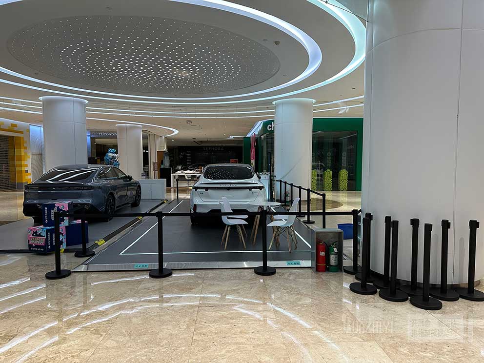 舞臺(tái)地臺(tái)租賃用在商場(chǎng)臨時(shí)車展很合適