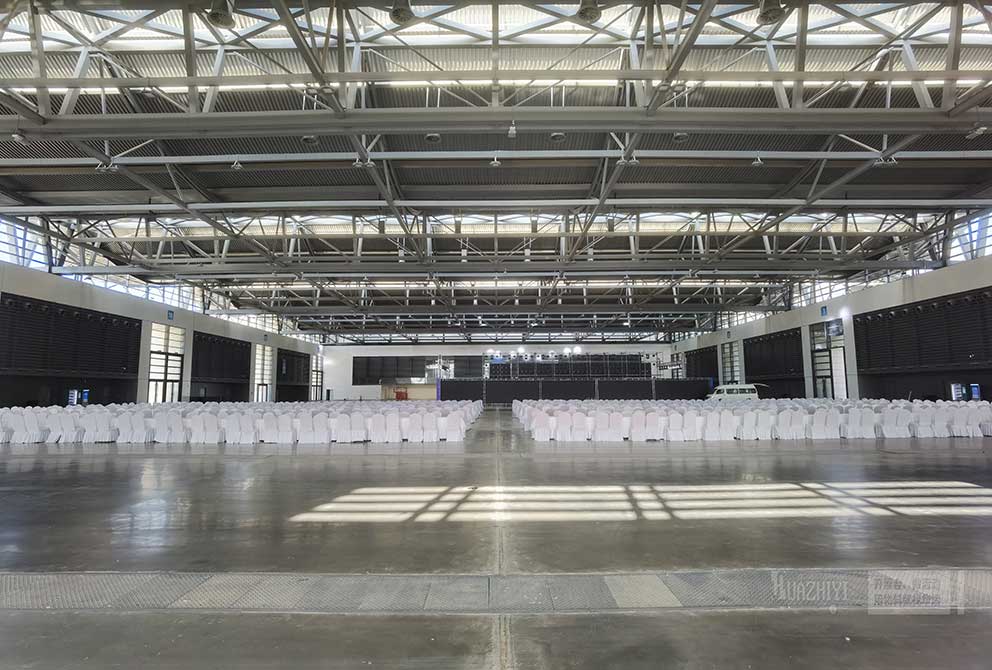 開封桌椅出租服務(wù)為多種場合提供了便捷和經(jīng)濟(jì)的解決方案