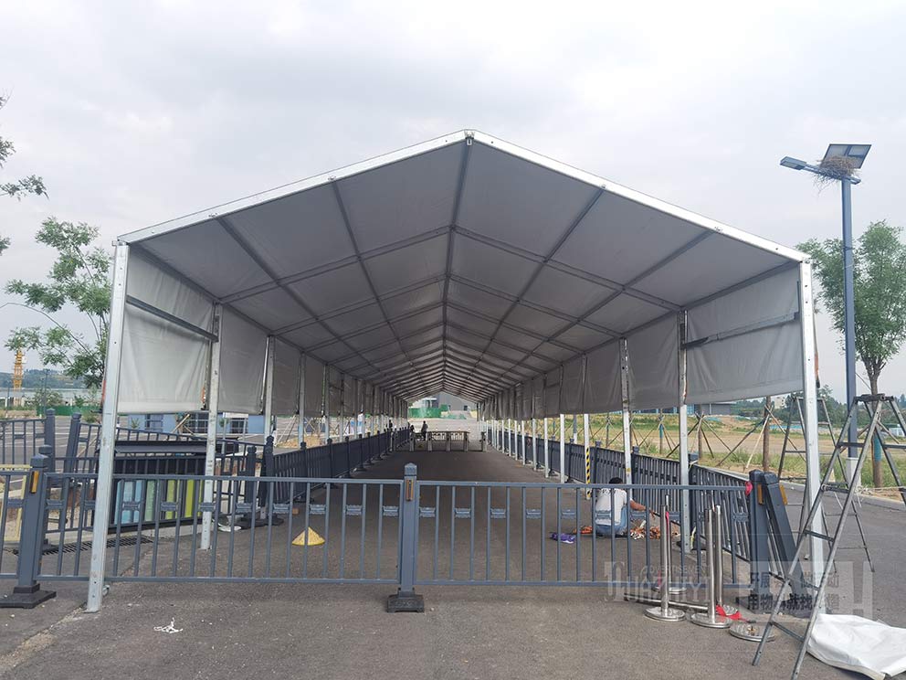 鄭州新鄉(xiāng)篷房出租搭建在戶外可以用來防雨遮陽