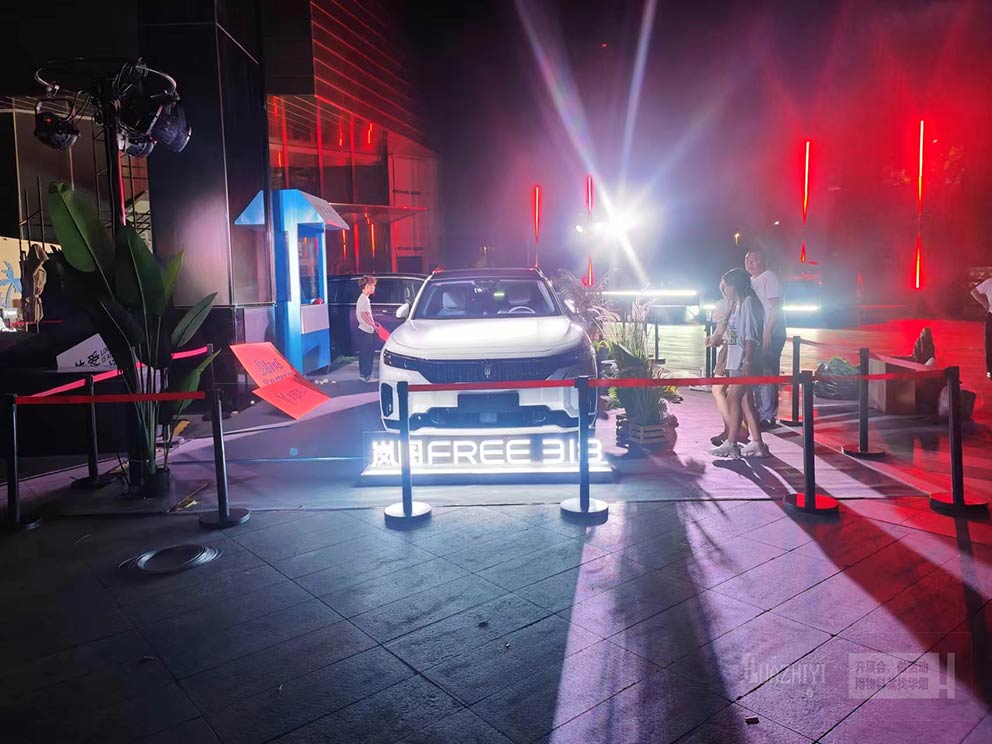 鄭州隔離帶出租負(fù)責(zé)布置商場外圍臨時車展