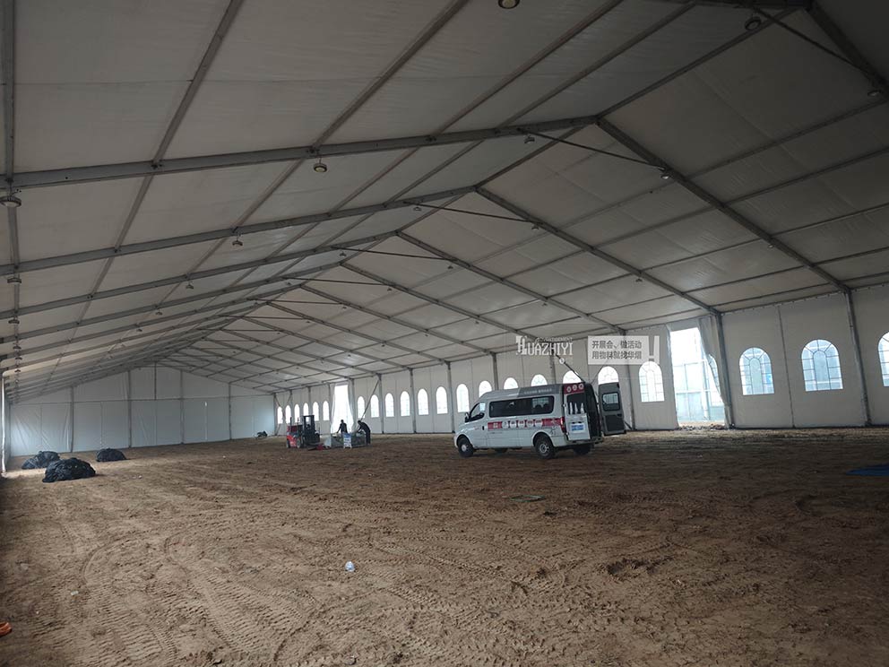 開封篷房租賃搭建大跨度展覽篷房現(xiàn)場
