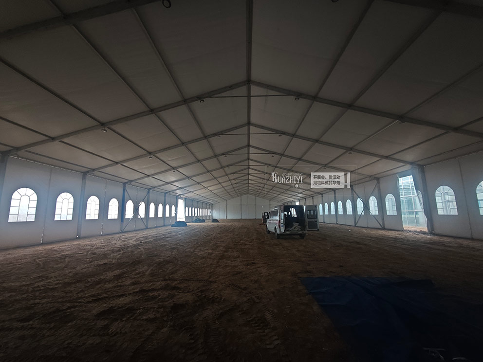 開封篷房租賃搭建大跨度展覽篷房現(xiàn)場