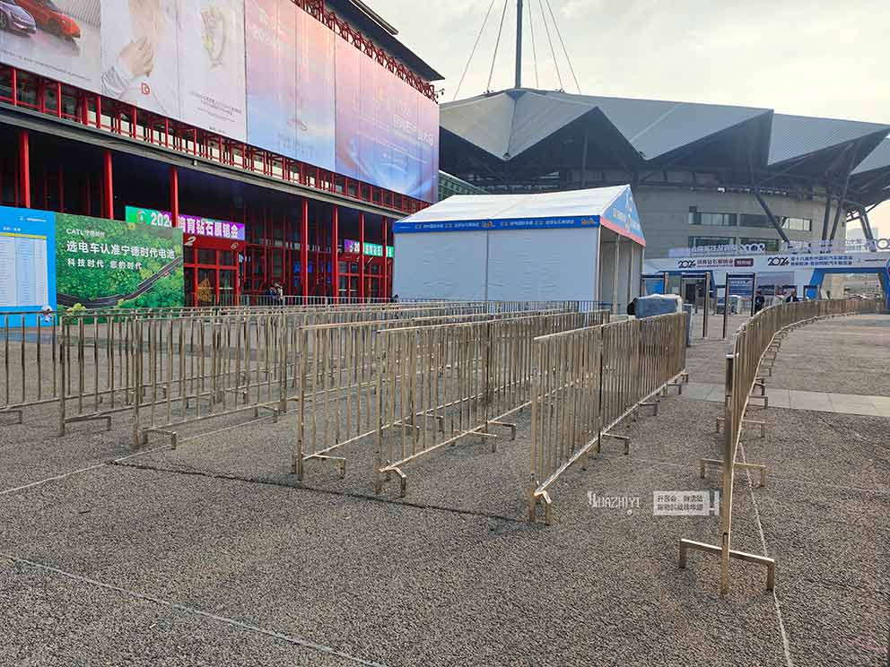 鄭州鐵馬護欄出租助力會展中心2024金剛石產(chǎn)業(yè)大會