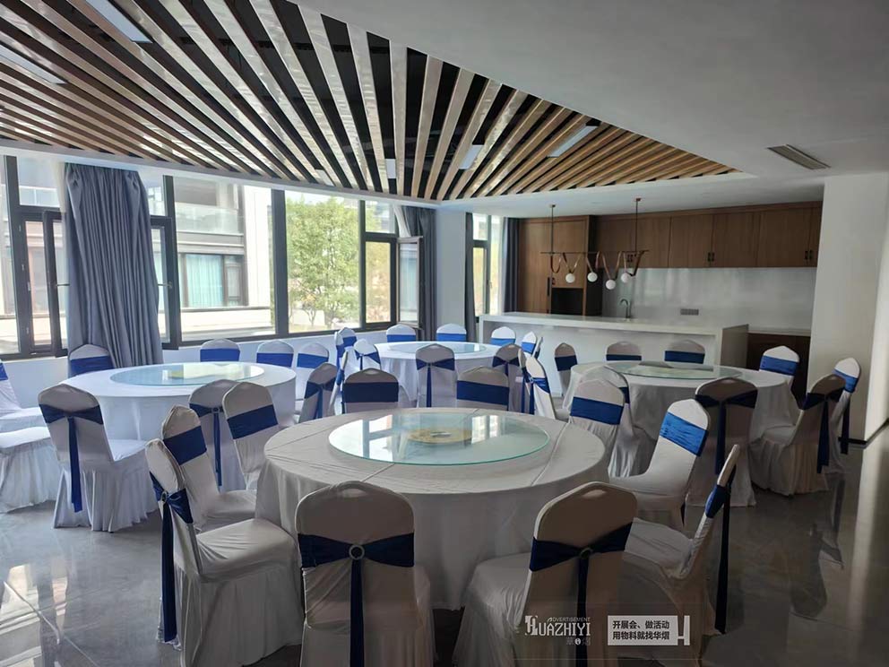 鄭州桌椅出租布置百天宴現(xiàn)場(chǎng)