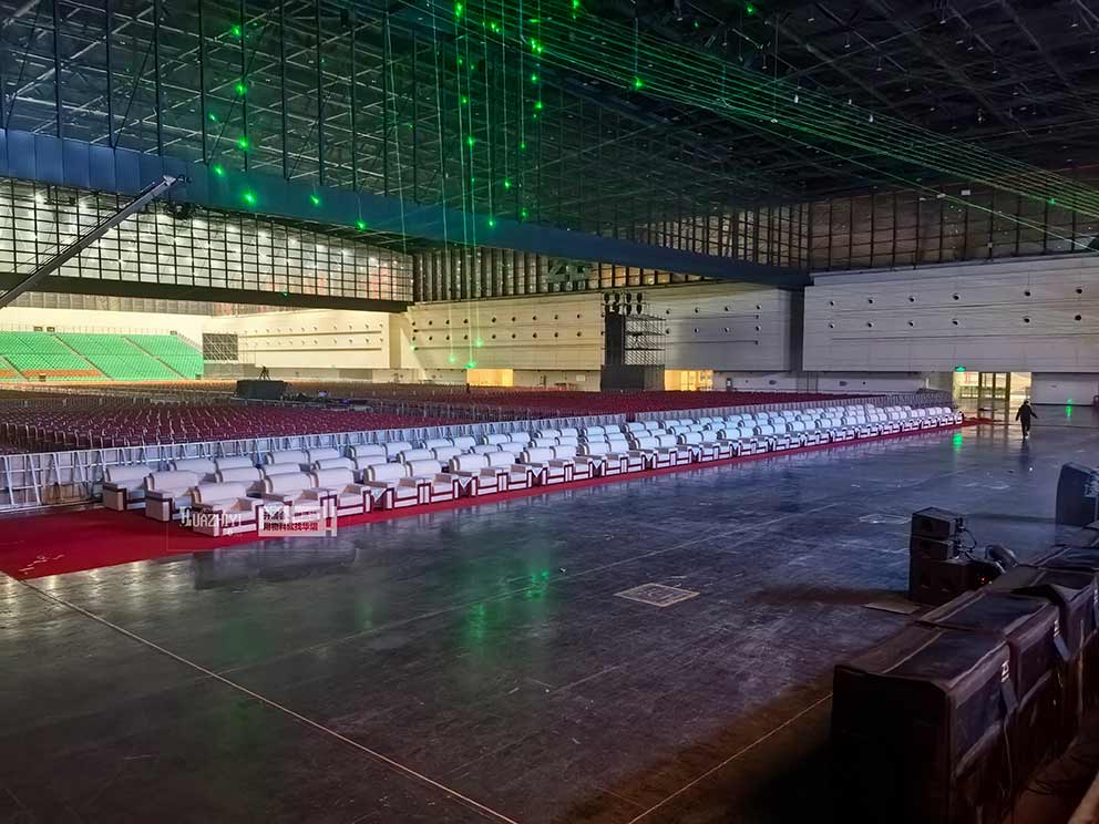 鄭州會展中心“同一個夢”音樂盛典活動使用華熠沙發(fā)貴賓椅出租