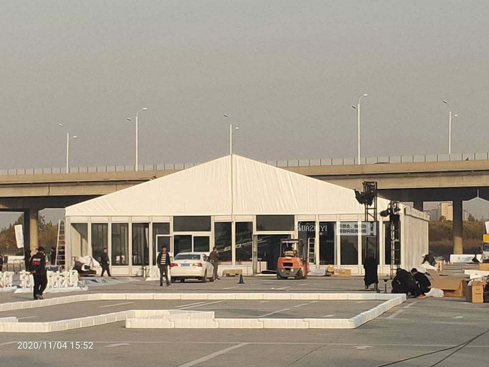 玻璃篷房出租具有多種優(yōu)點