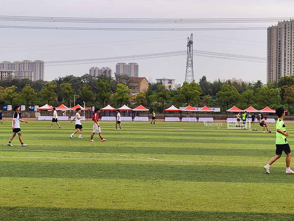 華熠活動物料租賃助力武漢紡織大學足球聯(lián)誼賽
